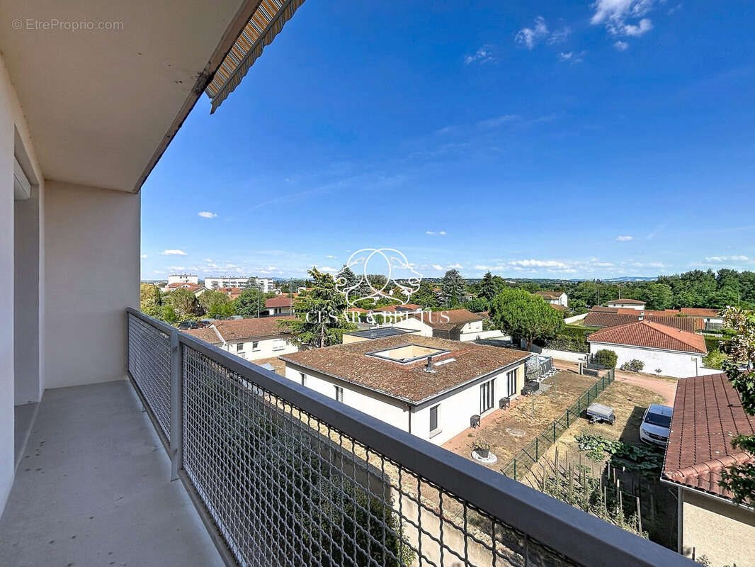 Appartement à vendre, 65m², Roanne
