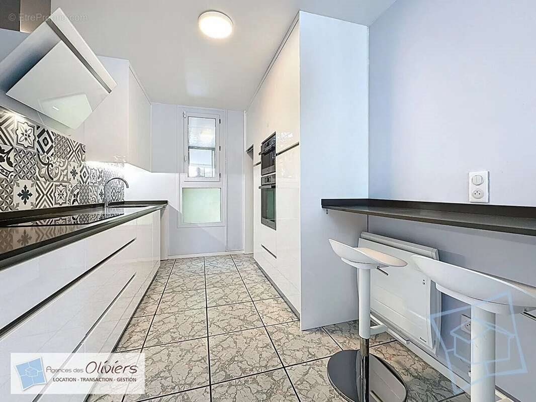 Appartement à vendre, 77m², Voisins-le-Bretonneux