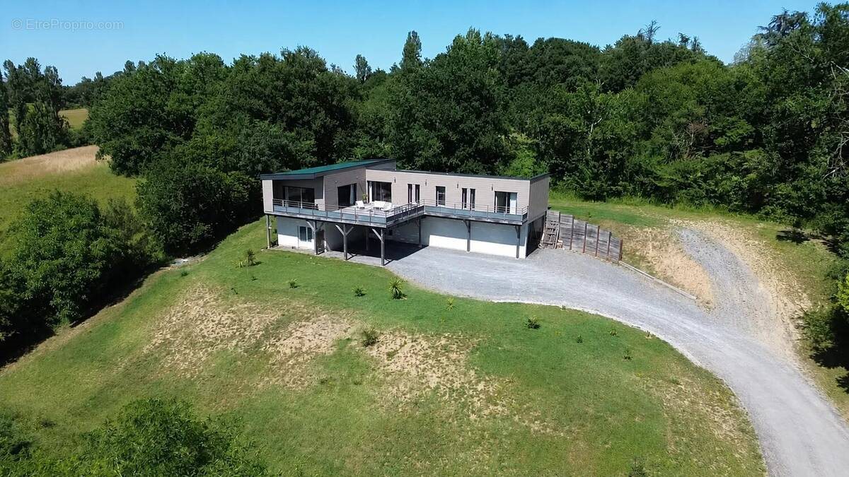 Maison à vendre, 157m², Nogaro