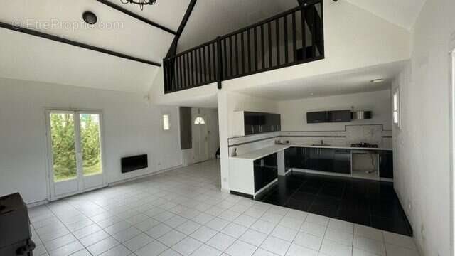 Maison à vendre, 118m², Erquery