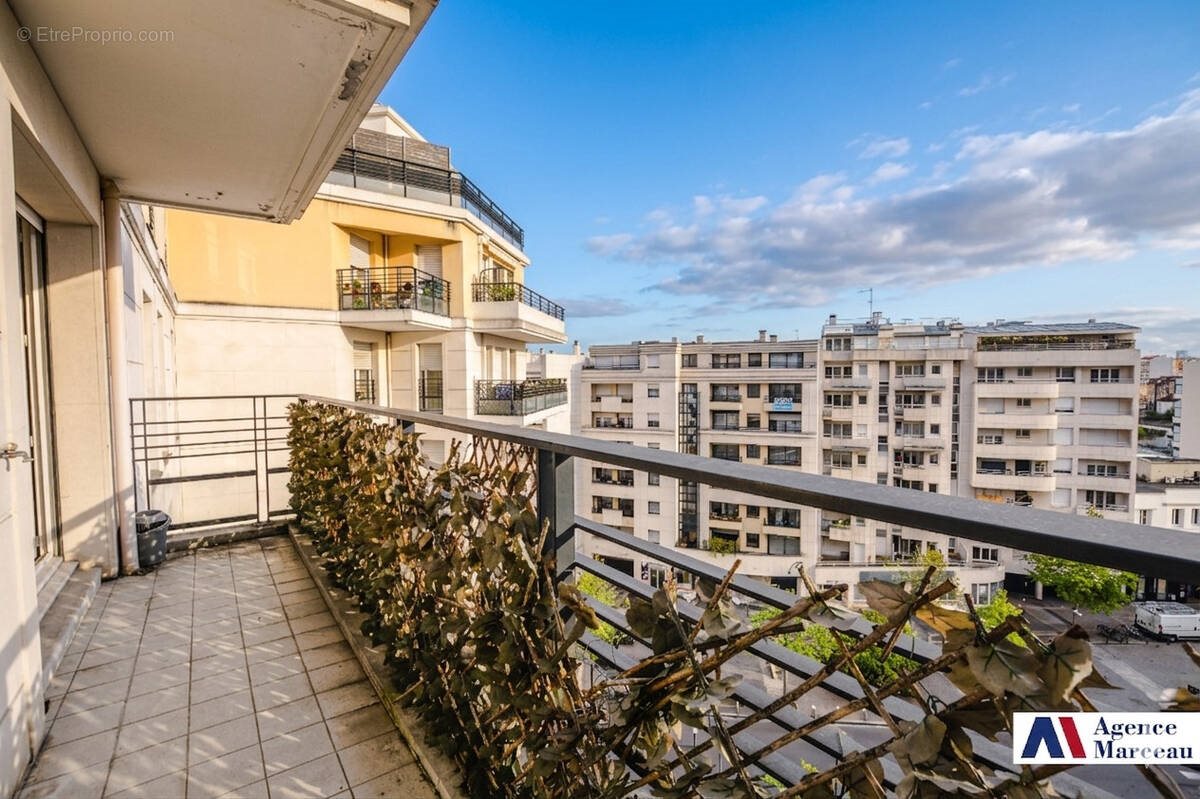 Appartement à vendre, 61m², Courbevoie