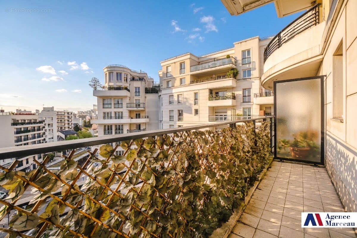 Appartement à vendre, 61m², Courbevoie