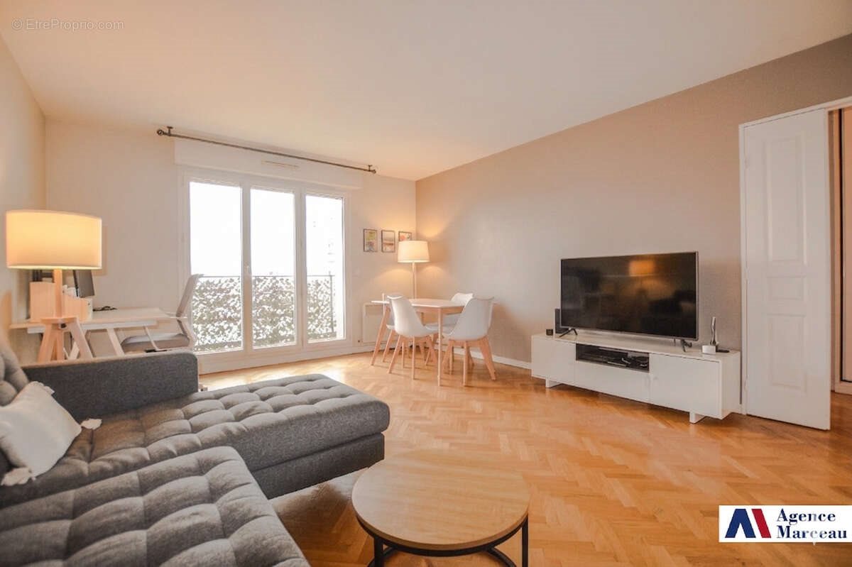 Appartement à vendre, 61m², Courbevoie