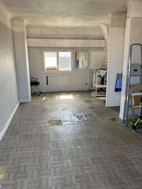 Appartement à vendre, 26m², Clichy