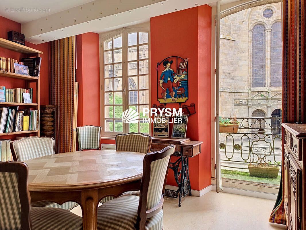 Appartement à vendre, 242m², Dinan