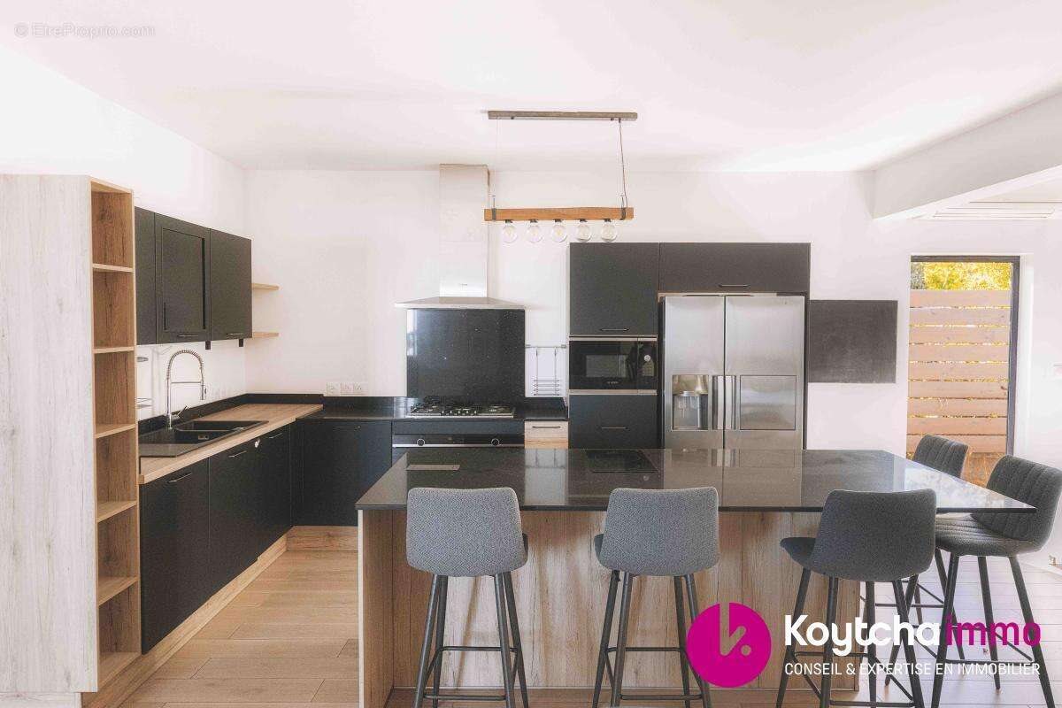 Maison à vendre, 146m², Le Tampon
