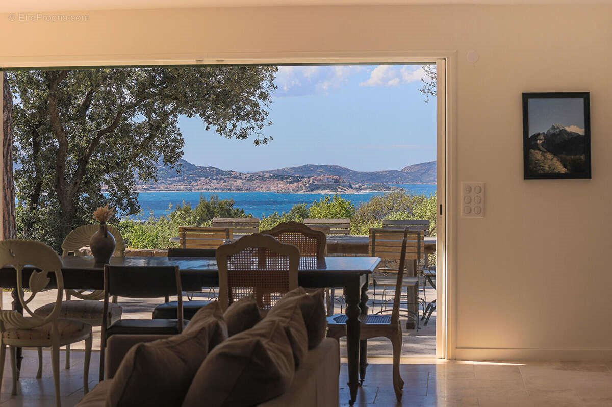 Maison à vendre, 243m², Lumio