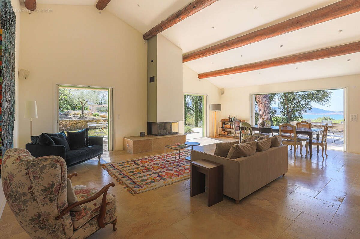 Maison à vendre, 243m², Lumio