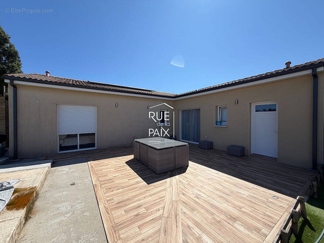 Maison à vendre, 110m², Sainte-Néomaye