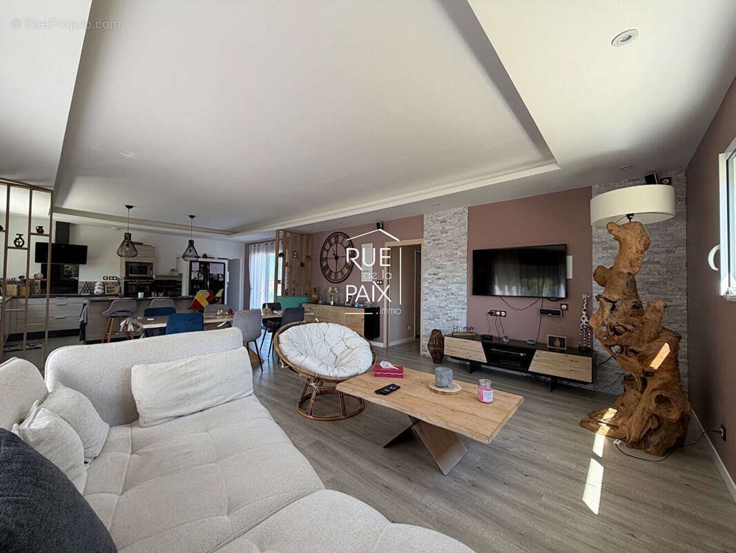 Maison à vendre, 110m², Sainte-Néomaye