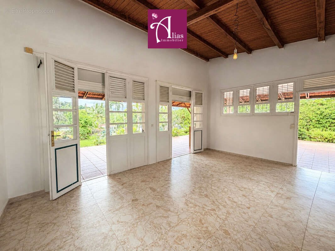 Maison à vendre, 180m², Petit-Bourg