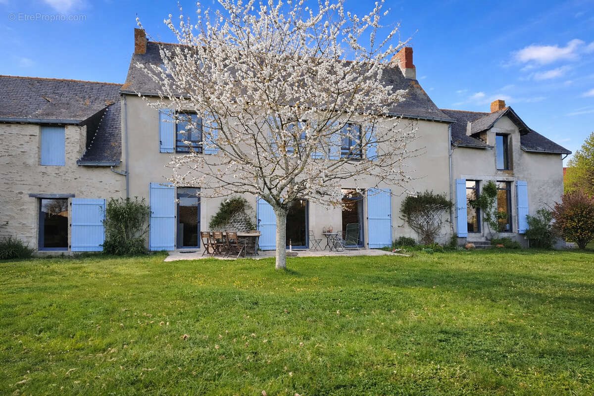 Maison à vendre, 254m², Sucé-sur-Erdre
