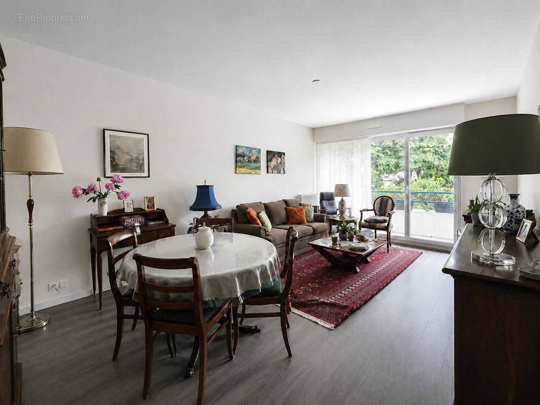 Appartement à vendre, 63m², Laval
