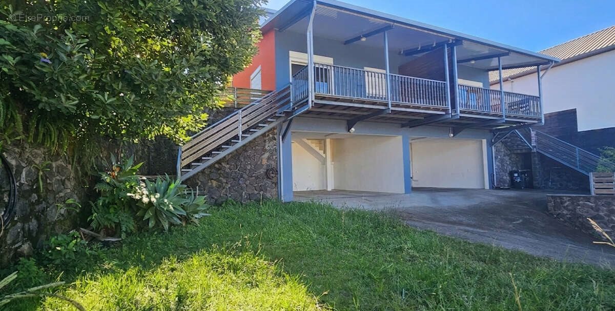 Maison à vendre, 204m², Le Tampon