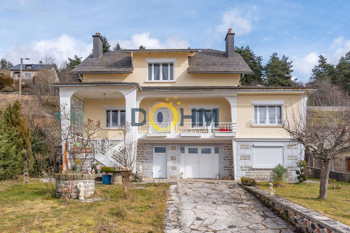 Maison à vendre, 166m², Saint-Alban-sur-Limagnole