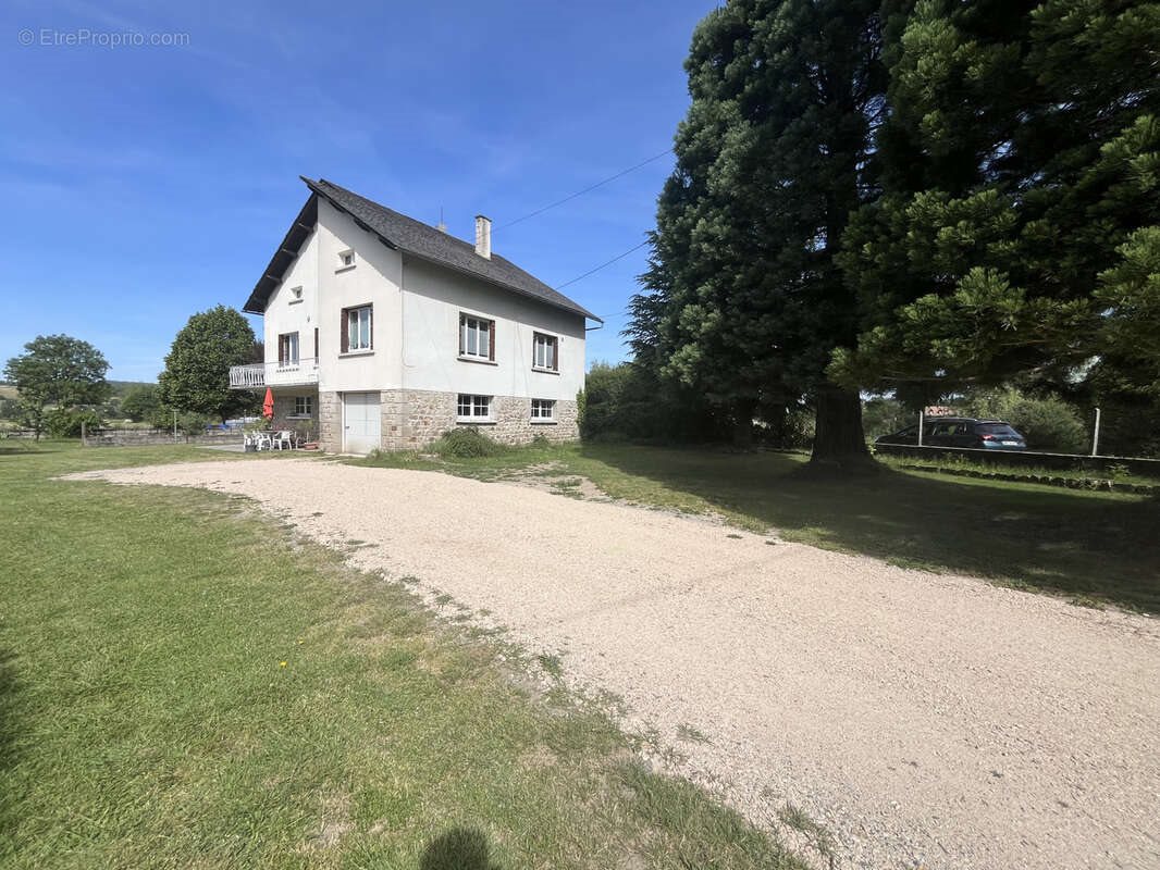 Maison à vendre, 134m², Saint-Alban-sur-Limagnole
