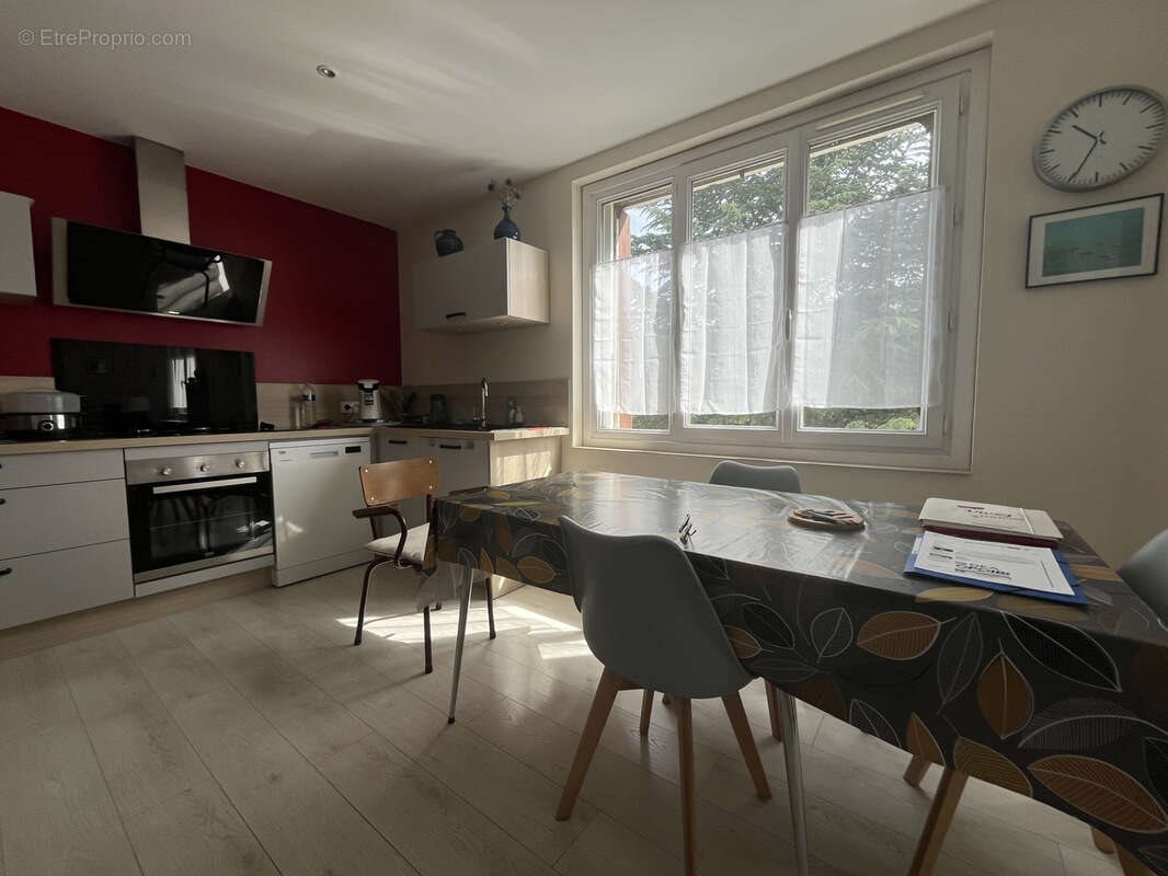 Maison à vendre, 134m², Saint-Alban-sur-Limagnole