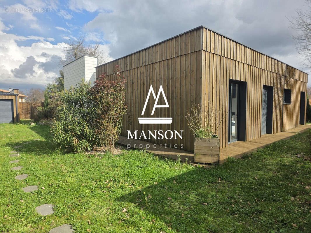 Maison à vendre, 123m², Saint-Médard-en-Jalles