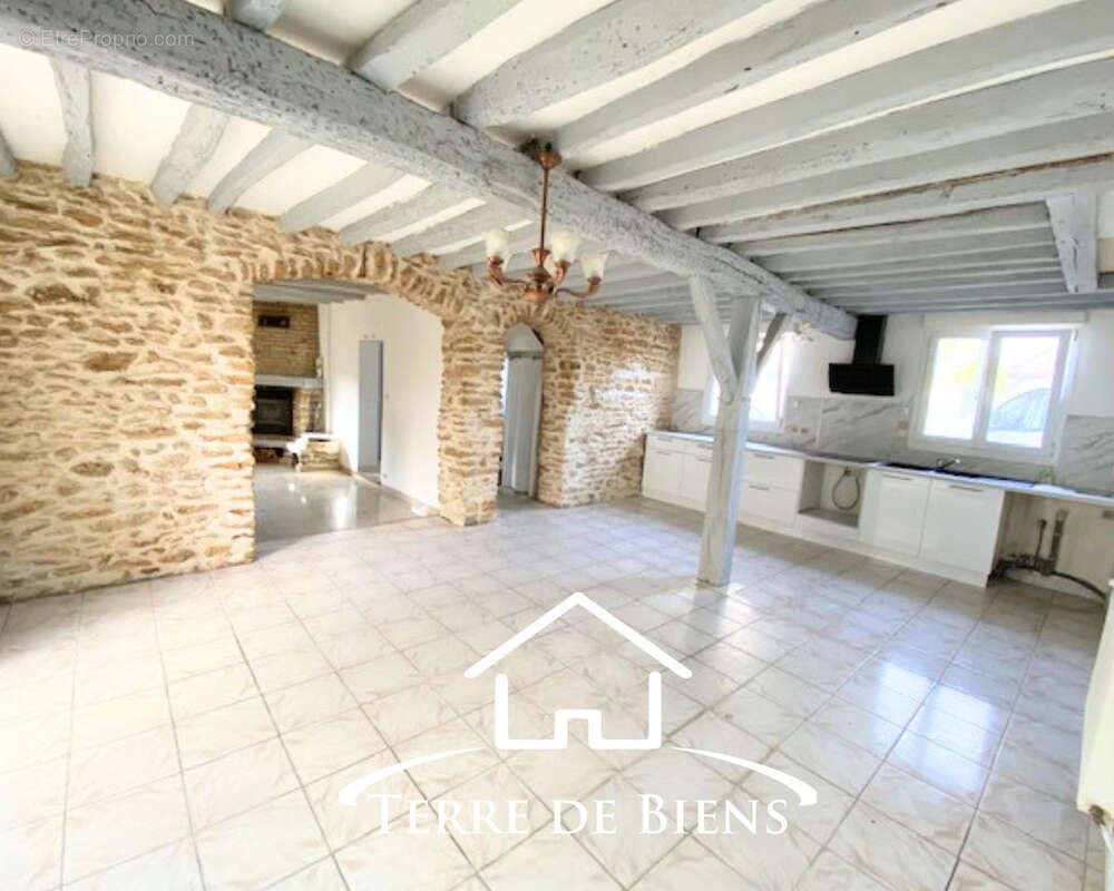 Maison à vendre, 170m², Attichy