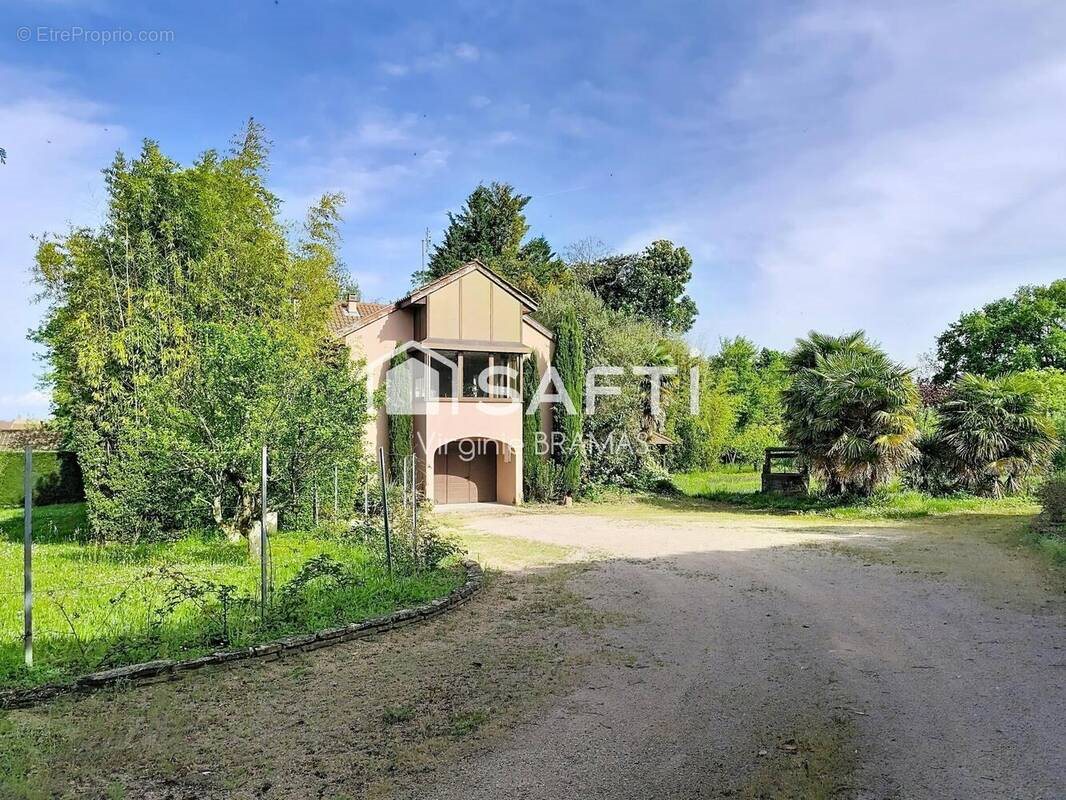 Maison à vendre, 194m², Crêches-sur-Saône