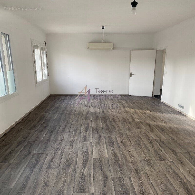 Appartement à vendre, 78m², Arles