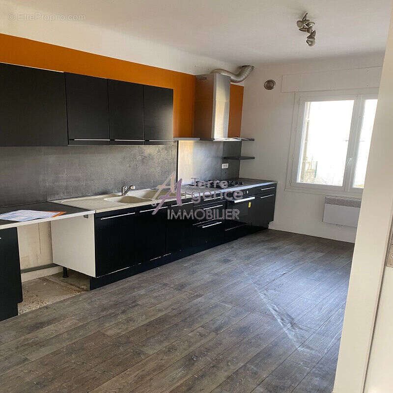 Appartement à vendre, 78m², Arles