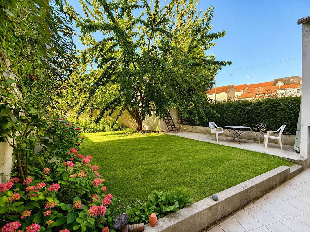 Maison à vendre, 97m², Esbly