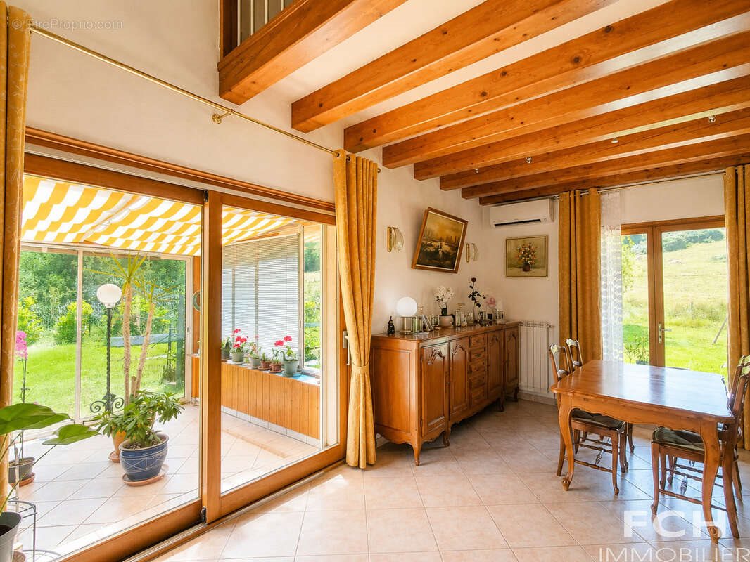 Maison à vendre, 118m², Saint-Sylvestre-Pragoulin