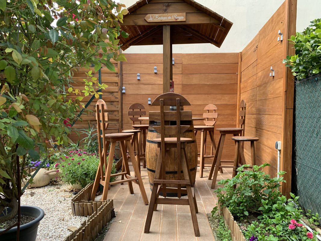 Maison à vendre, 76m², Vias