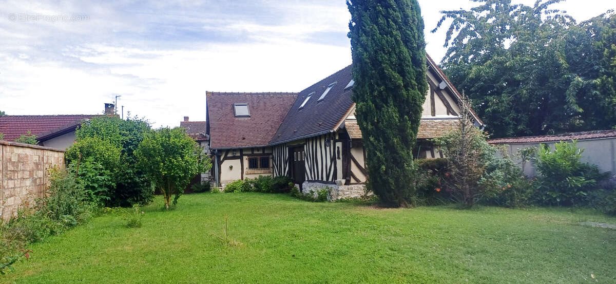 Maison à vendre, 97m², Gasny