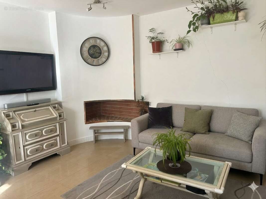 Appartement à vendre, 75m², Ars-sur-Formans