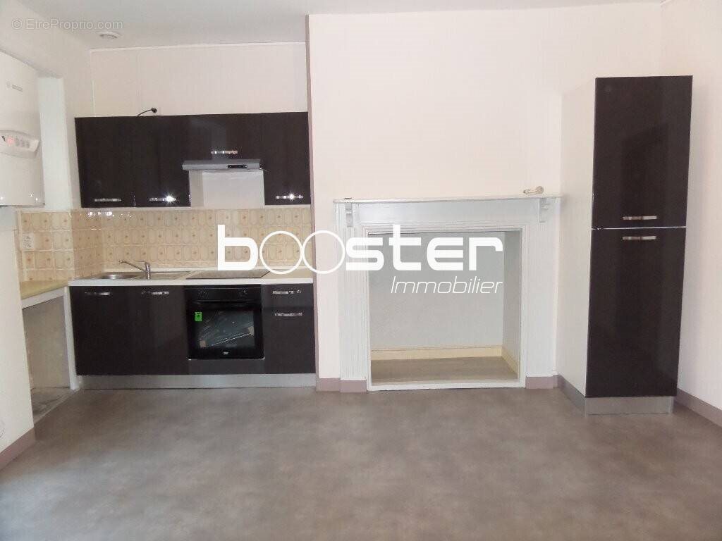Maison à vendre, 86m², Saint-Yrieix-la-Perche