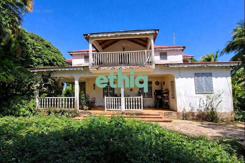 Maison à vendre, 180m², Capesterre-Belle-Eau