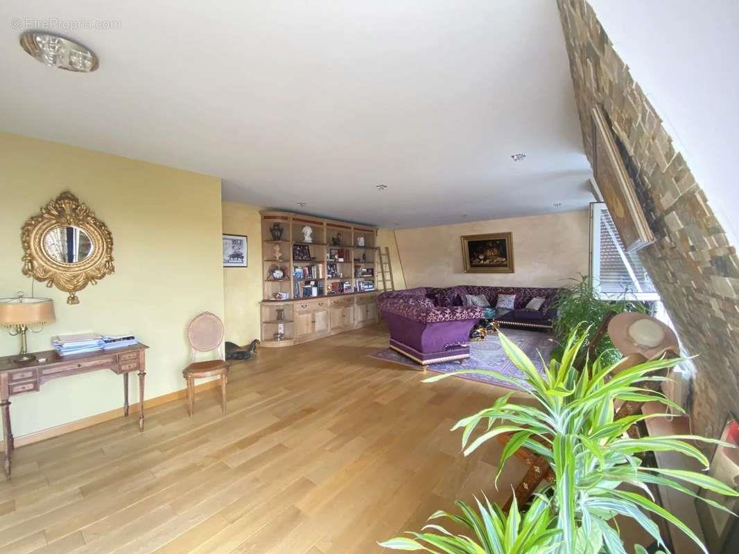 Appartement à vendre, 136m², Livry-Gargan