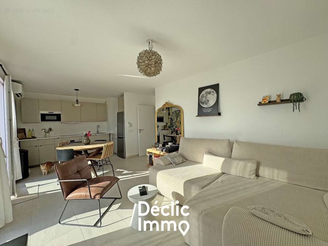 Appartement à vendre, 64m², La Roquette-sur-Siagne