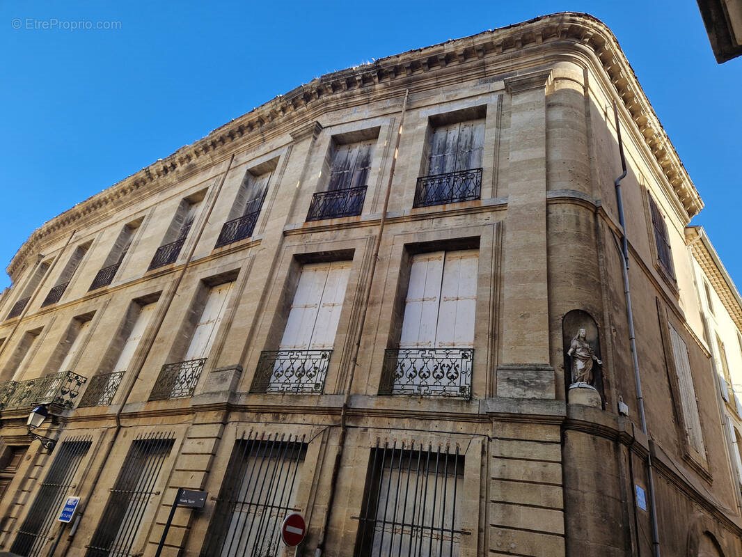 Appartement à vendre, 1148m², Villeneuve-lès-Béziers