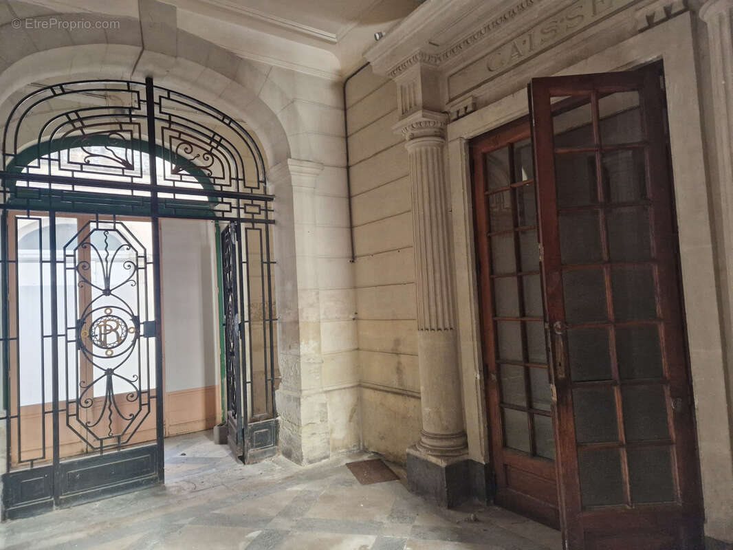 Appartement à vendre, 1148m², Villeneuve-lès-Béziers