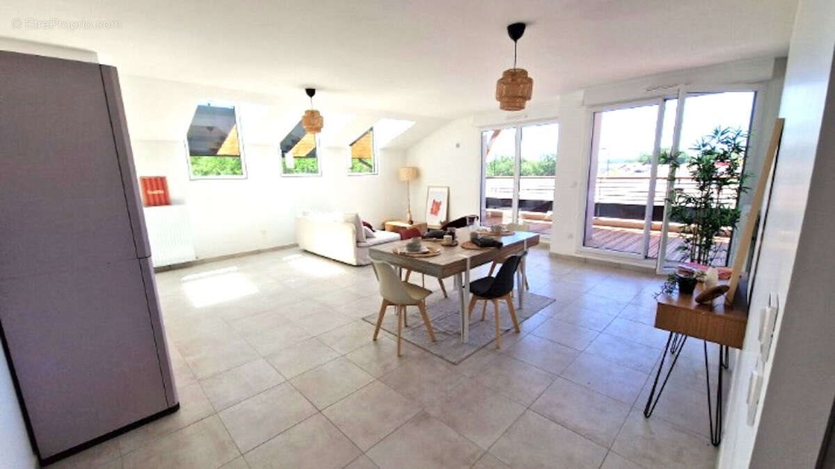 Appartement à vendre, 107m², Escalquens