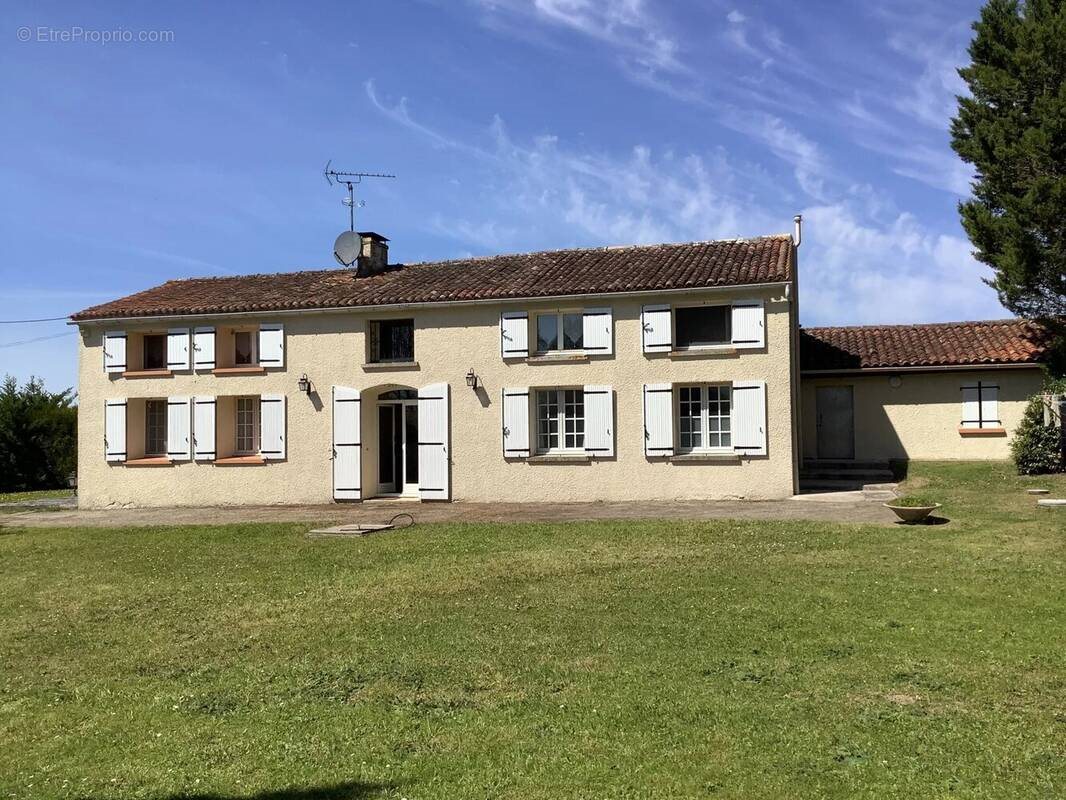 Maison à vendre, 211m², Cognac