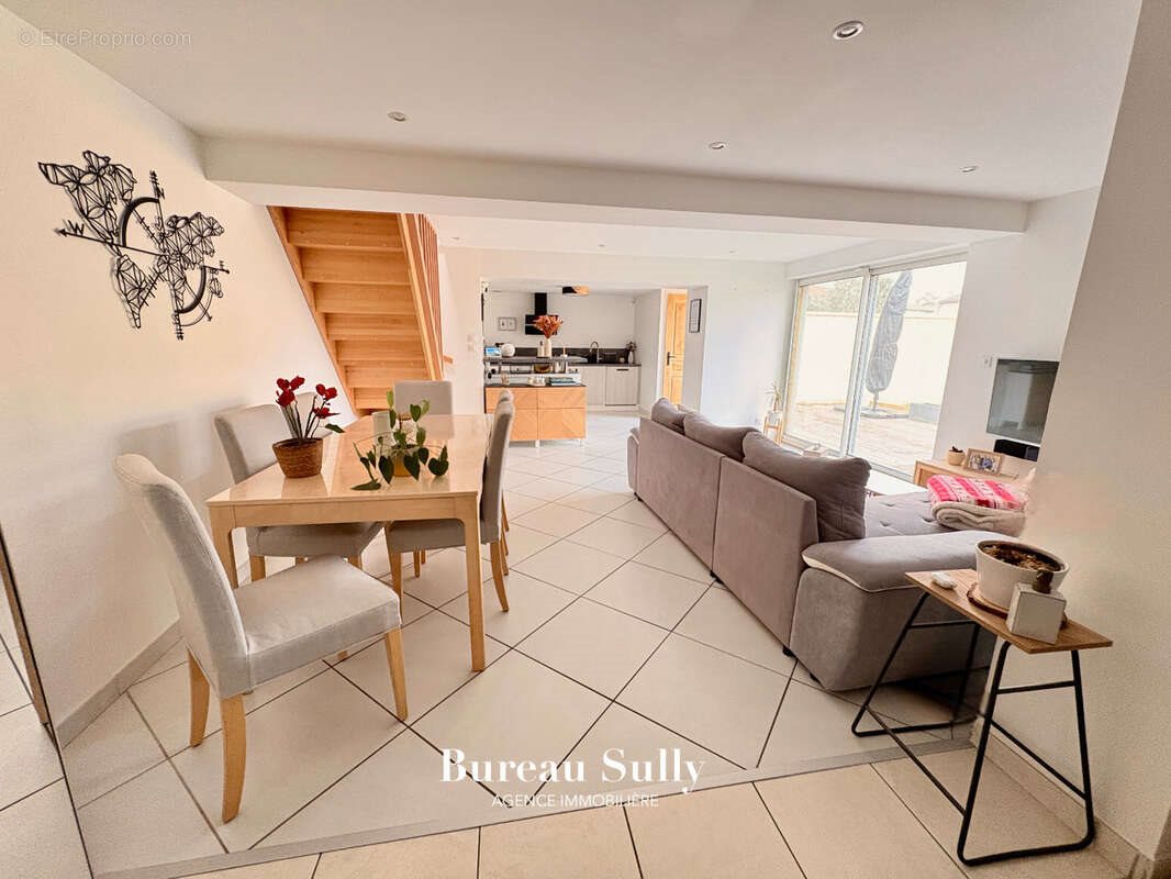 Maison à vendre, 115m², Saint-Didier-sur-Chalaronne