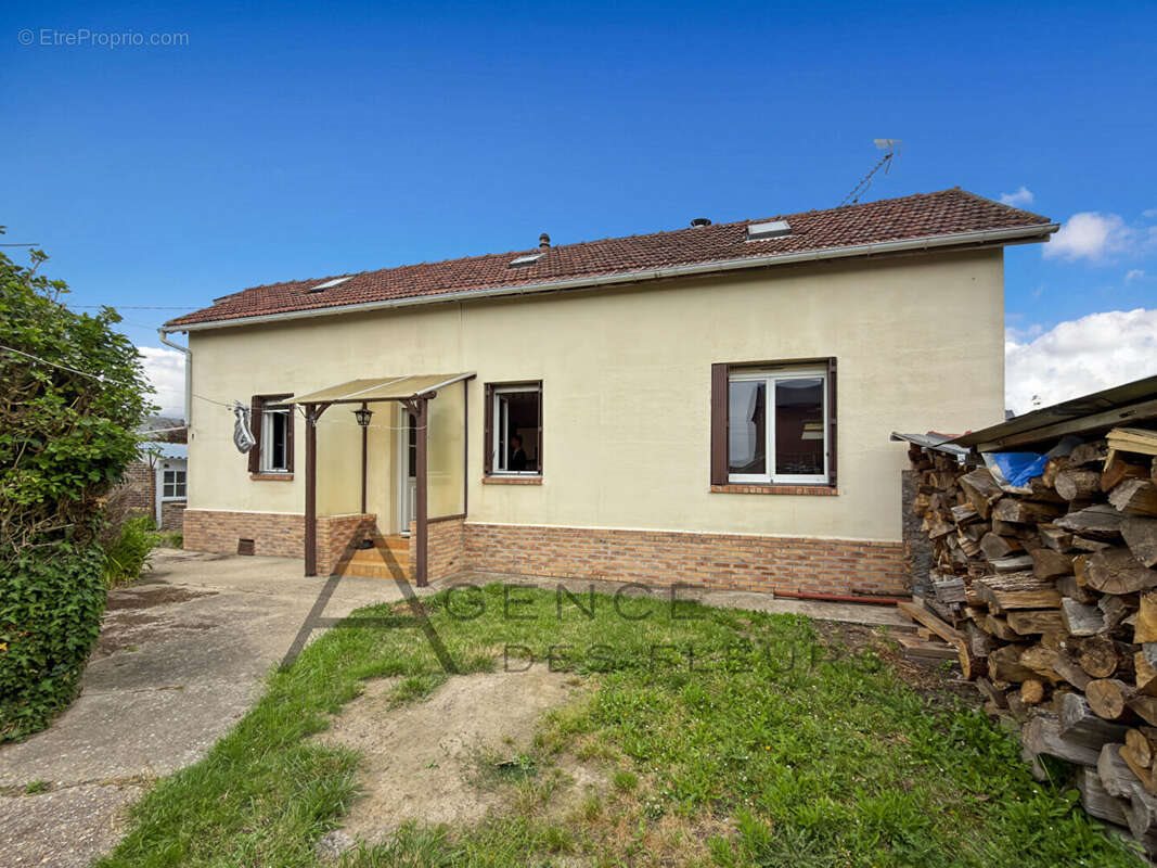 Maison à vendre, 93m², Saint-Pierre-lès-Elbeuf
