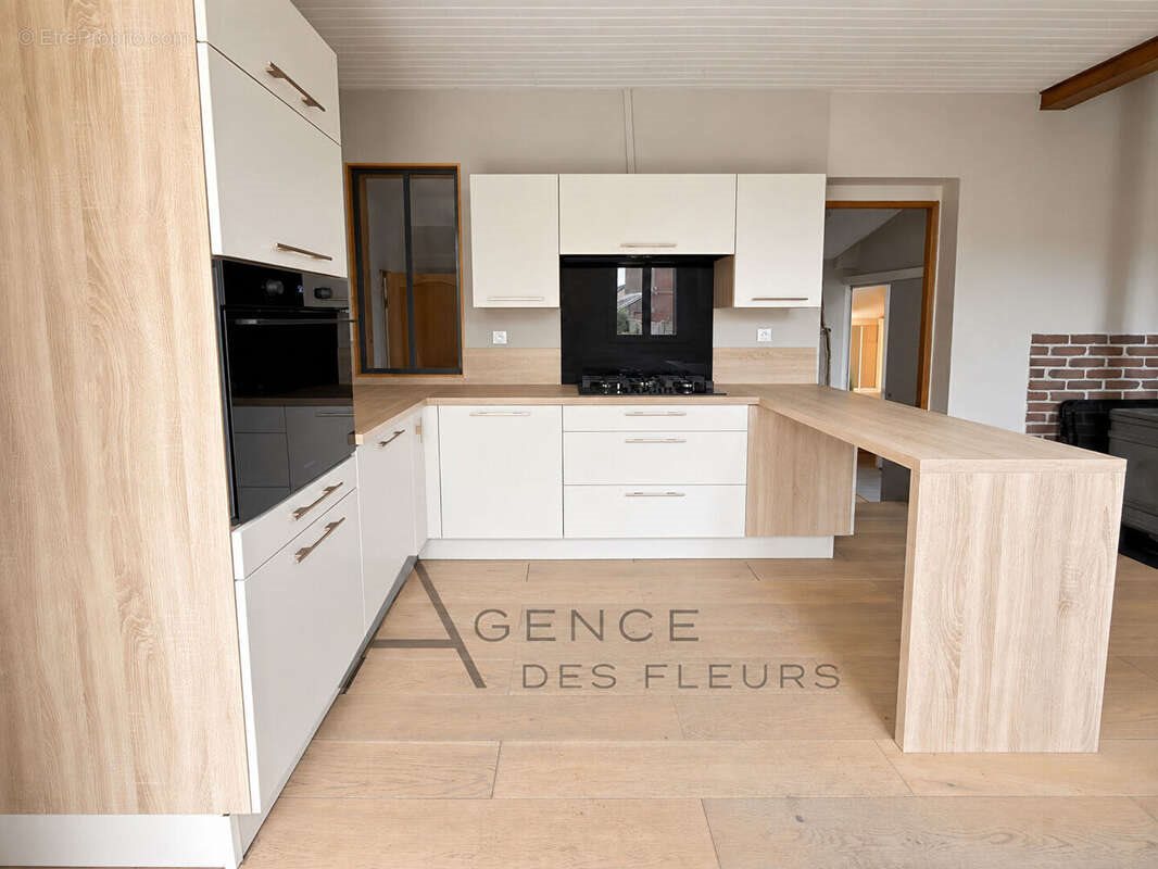 Maison à vendre, 93m², Saint-Pierre-lès-Elbeuf