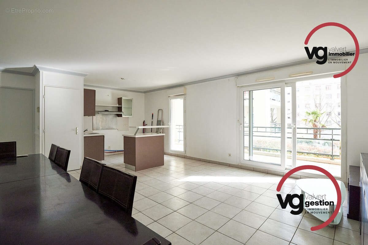 Appartement à vendre, 70m², Décines-Charpieu