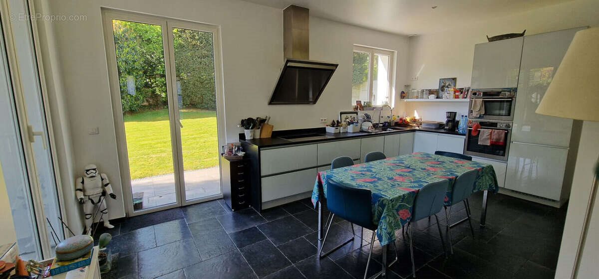 Maison à vendre, 231m², Sèvres