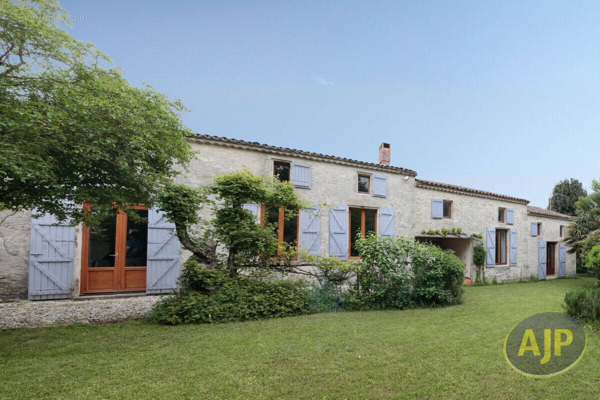 Maison à vendre, 160m², Civrac-en-Médoc