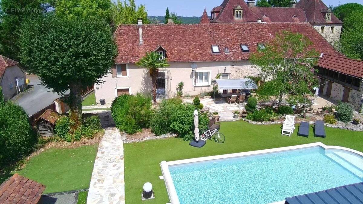 Maison à vendre, 200m², Hautefort