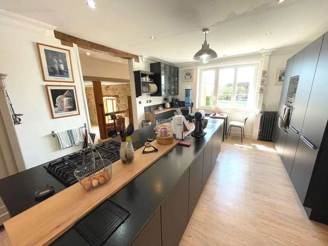 Maison à vendre, 200m², Hautefort