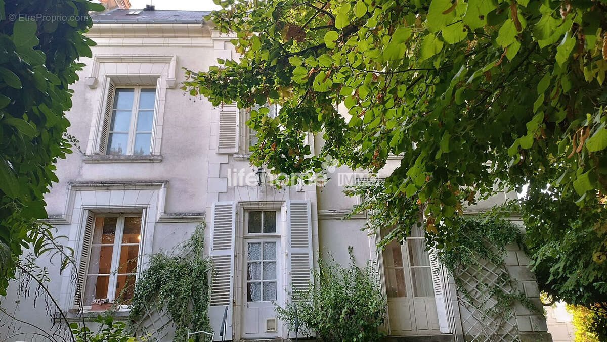 Maison à vendre, 194m², Charnizay