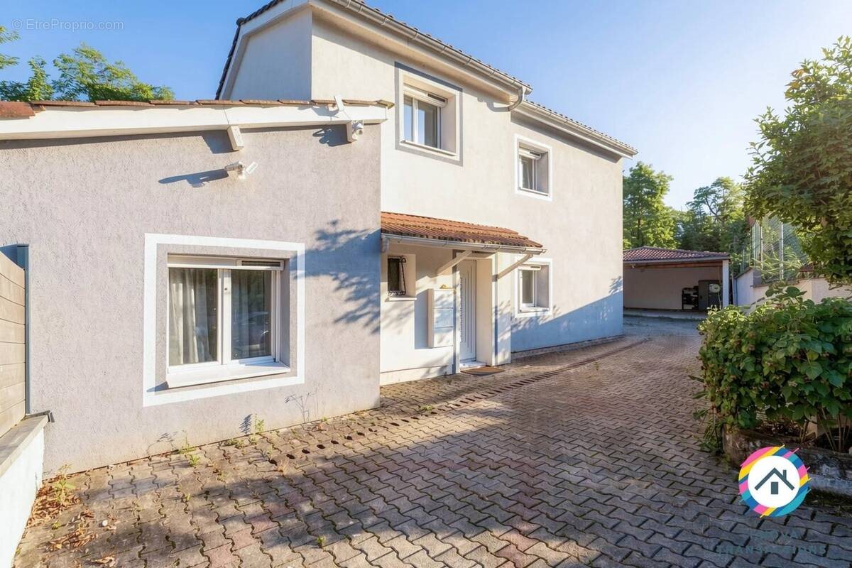 Maison à vendre, 103m², Jassans-Riottier