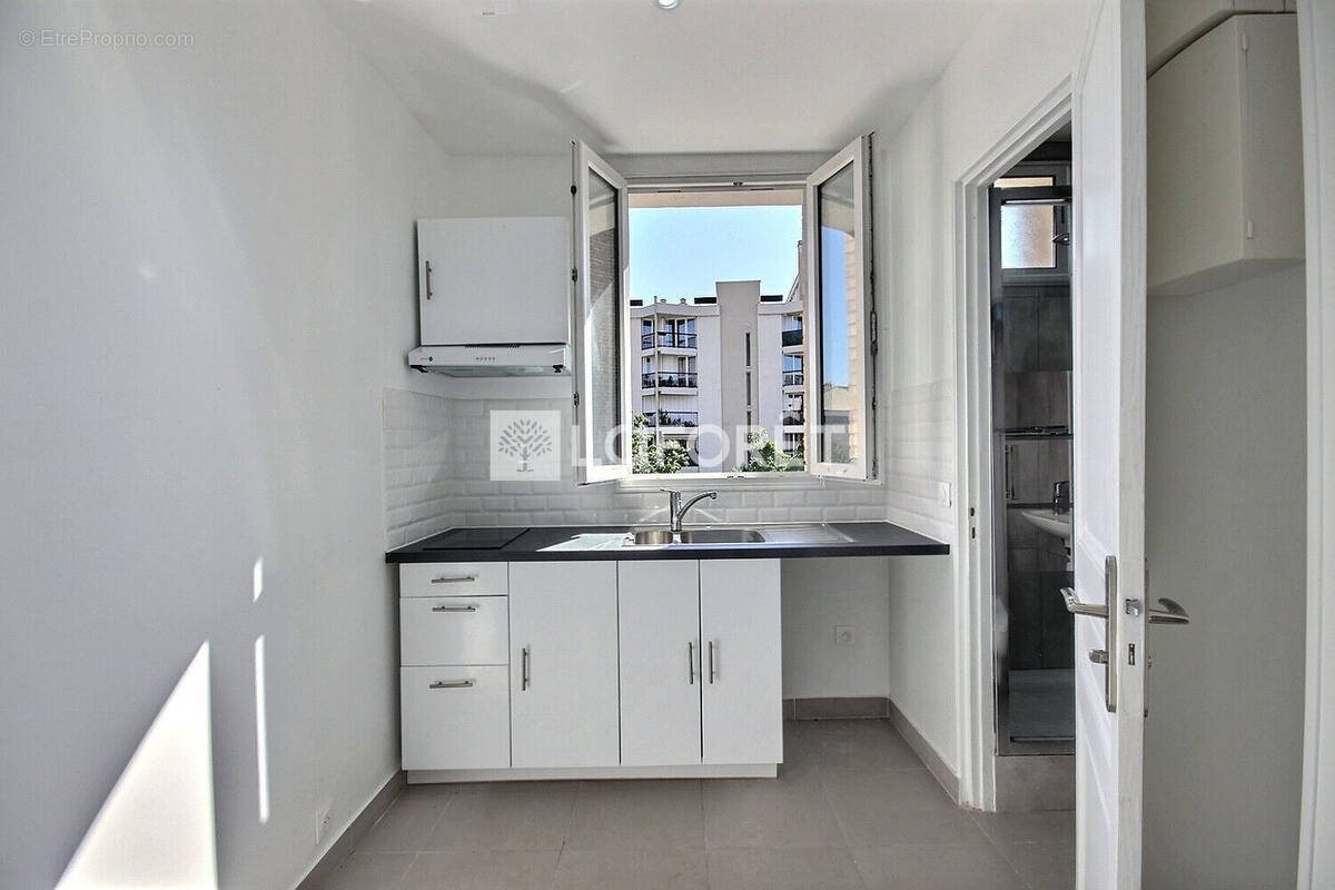 Appartement à vendre, 20m², Courbevoie